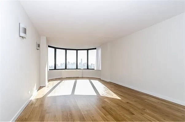 Rented by Park River | media 40
