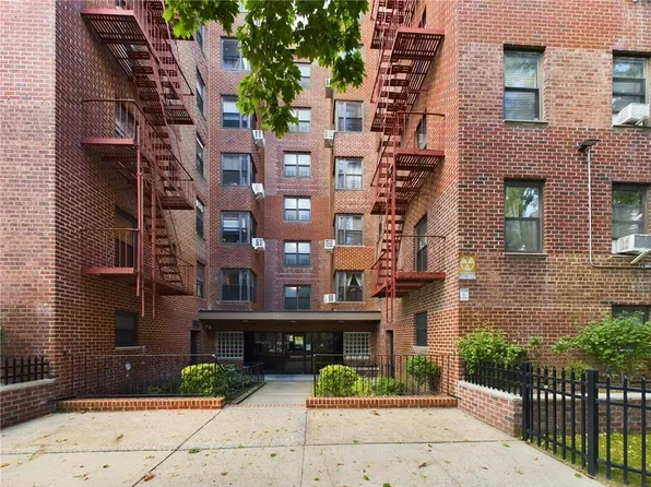 32-40 89th Street #208, East Elmhurst, NY 11369