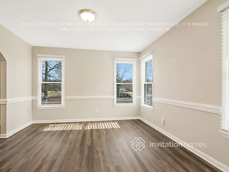 53 Hobson Ln — Photo 12