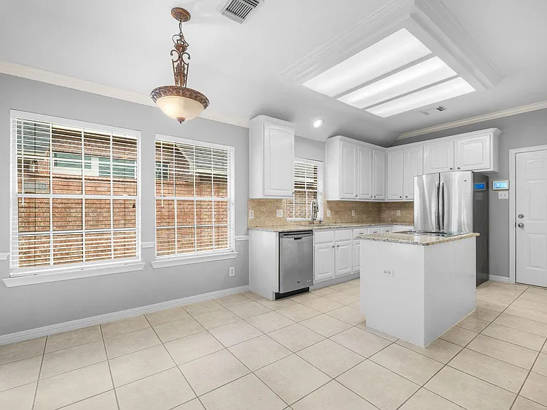 58 W Sienna Pl — Photo 8