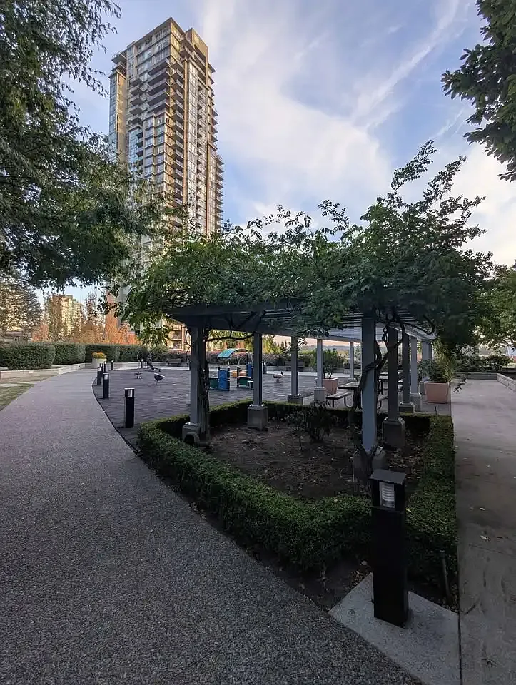 1 bed, 650 sqft, $2,500 — Photo 3