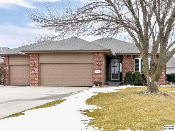 13495 Fowler Ave, Omaha, NE 68164