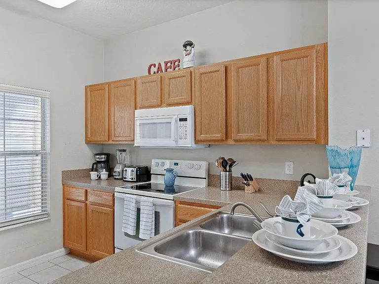 3124 Yellow Lantana Ln — Photo 5