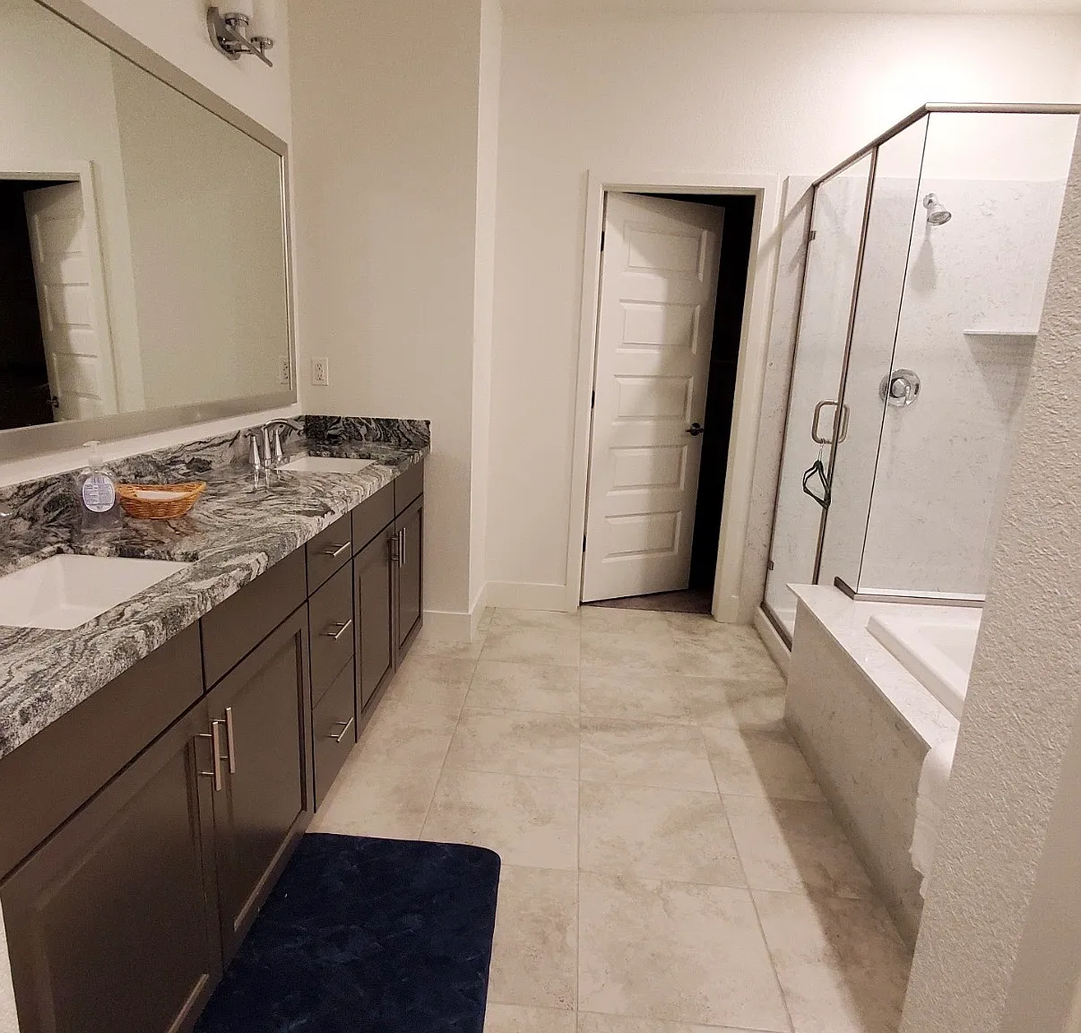 3 bed, 1950 sqft, $3,100 — Photo 4