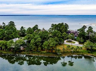 44 Ribaut Dr, Hilton Head Island, SC 29926