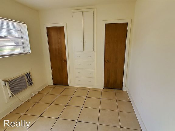 4th image of 2101 1st Ave APT 2