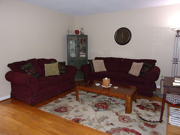 5th image of 6662 Briarfield Ave