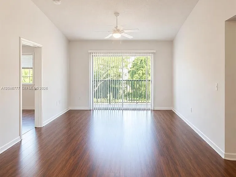 4163 N Haverhill Rd #1219 — Photo 3