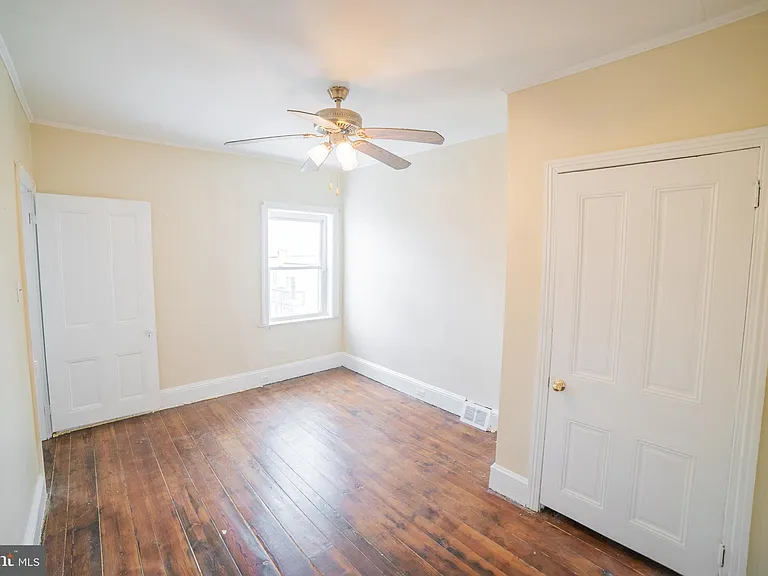 2427 E Allegheny Ave #2 — Photo 17