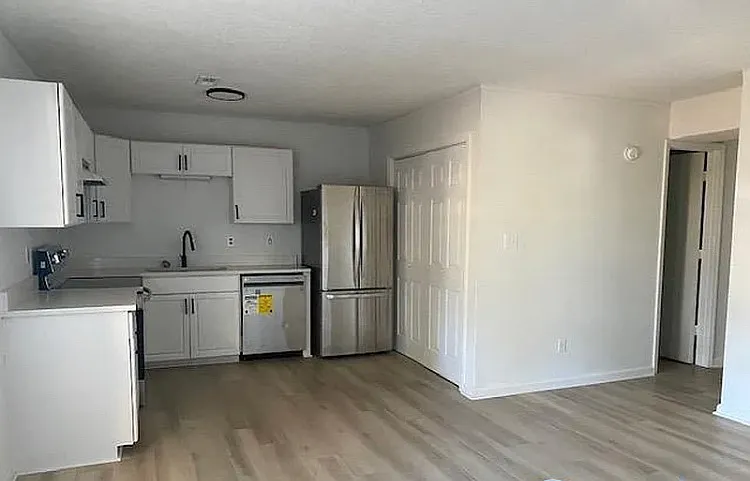 3714 Penny Street Southwest - 4 — Photo 3