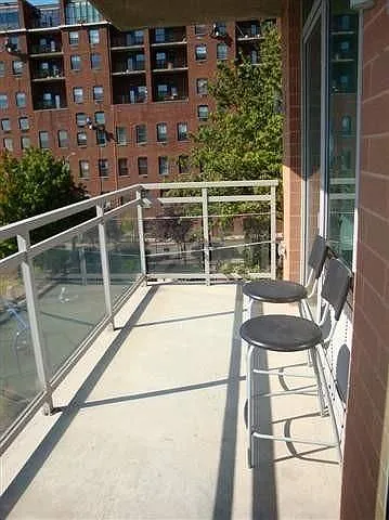 25 Hudson St #409 — Photo 7