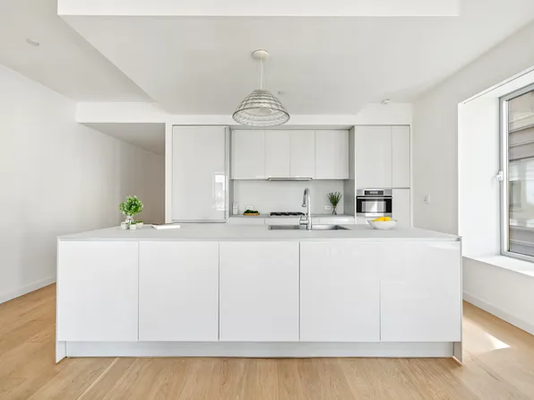 1 York Street image 3 of 12