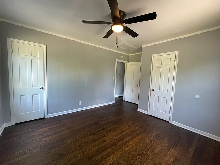 5303 Brooklyn Ave — Photo 5