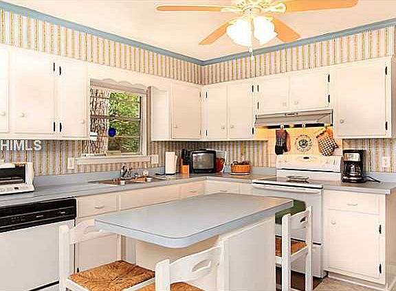 4th image of 4 Gardenia St
