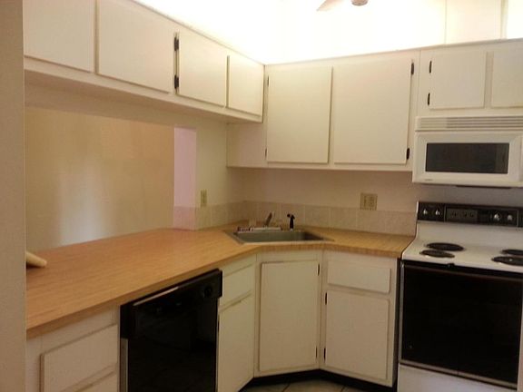 5th image of 203 Foxtail Dr APT H1