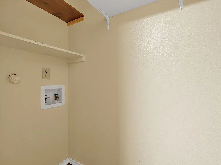 6635 Barton Rock Rd — Photo 7