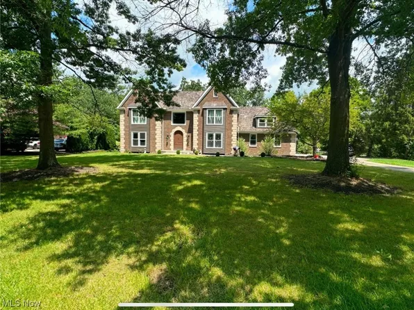 3979 Sunset Dr, Medina, OH 44256