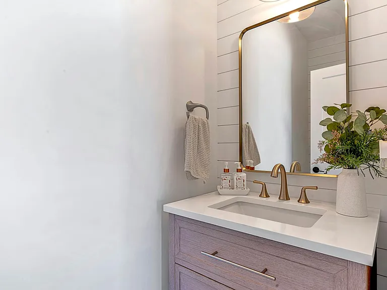 1095 Ryder Farm Ln — Photo 13