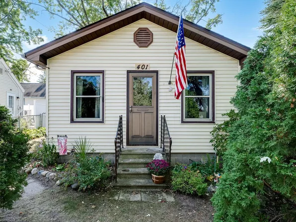 401 Stillwater Rd, Willernie, MN 55090