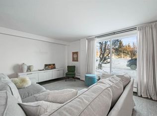 315 N Heritage Dr SE #102, Calgary, AB T2H 1N2