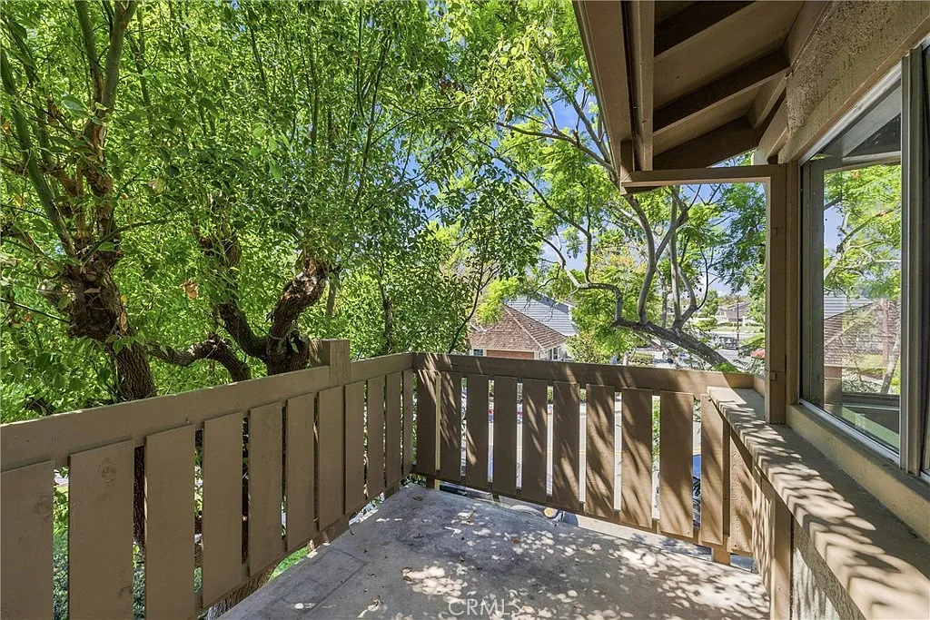2 bed, 917 sqft, $3,250 — Photo 4
