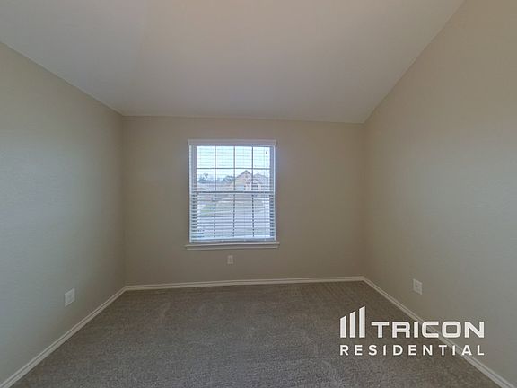 4th image of 10849 Live Oak Creek Dr