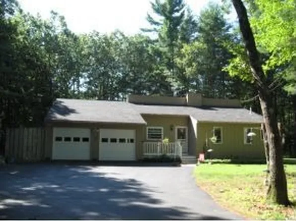 4 Belle Ln, Lee, NH 03861