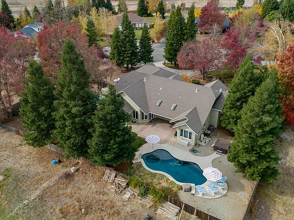 2nd image of 9311 Wagonette Ct