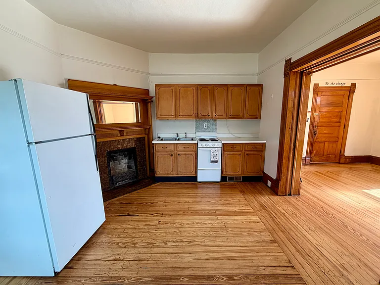 529 N Weber St #1 — Photo 7