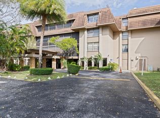665 NE 195th St APT 222, Miami, FL 33179