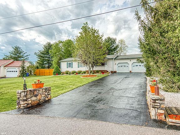 2nd image of 50 Belmont Dr