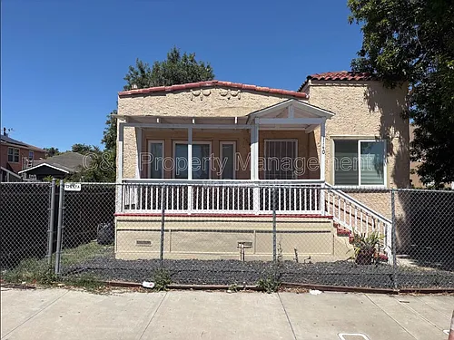 1140 West St Photo 1