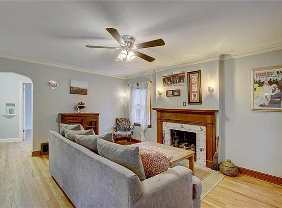 3rd image of 4310 Eaton St