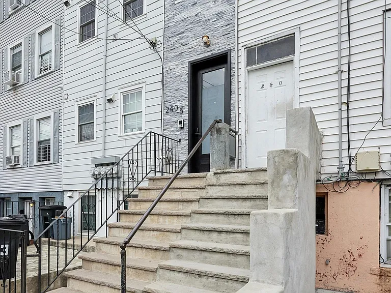 240.5 South St #3 — Photo 18