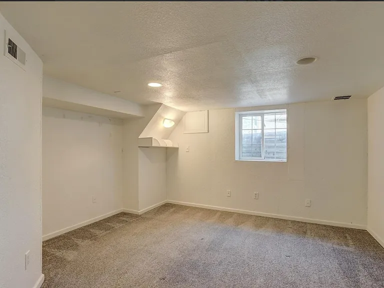 room prior to furniture