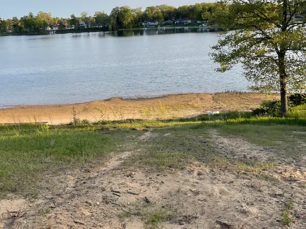 E White Lake Dr, Twin Lake, MI 49457