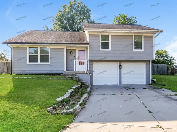 532 NE Wood Ct, Blue Springs, MO 64014