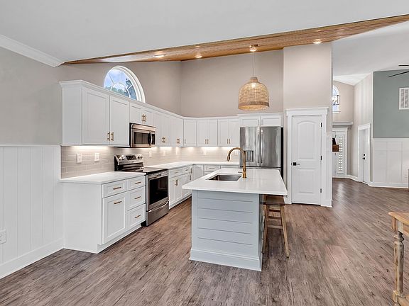 4th image of 100 Vista Oaks Ct.