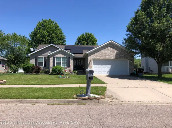 1574 Groombridge, Holt, MI 48842