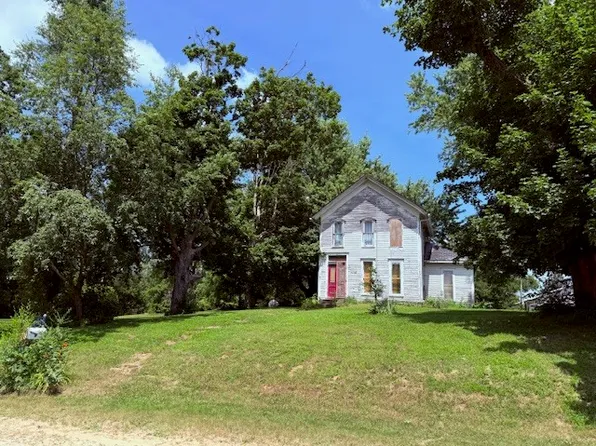 4098 Main Street Mls, Oxford Junction, IA 52323