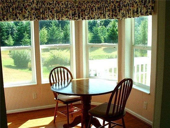 2nd image of 777 NE Reeds Meadow Ln #16
