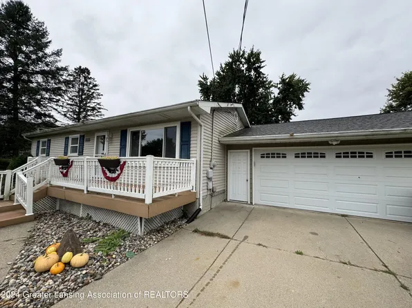 5555 Jimson Dr, Dimondale, MI 48821