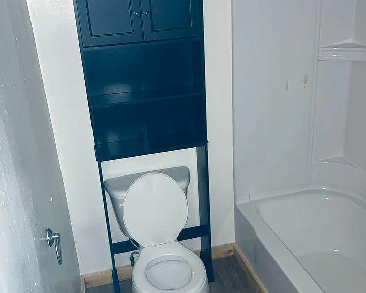 418 Main St #1 — Photo 3