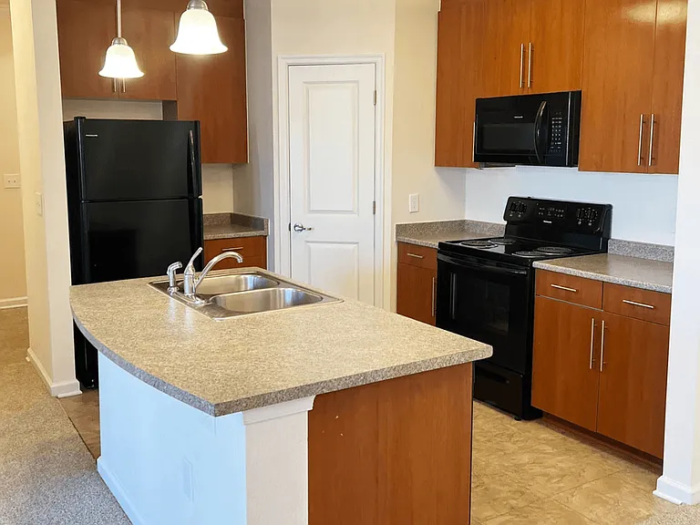 Belmont at Tryon Apartments — Photo 45