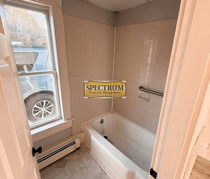 22 Gold St #3 — Photo 8