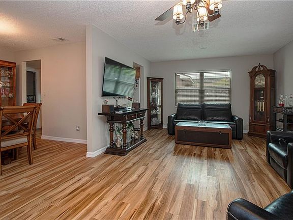 4th image of 1989 Sourwood Blvd