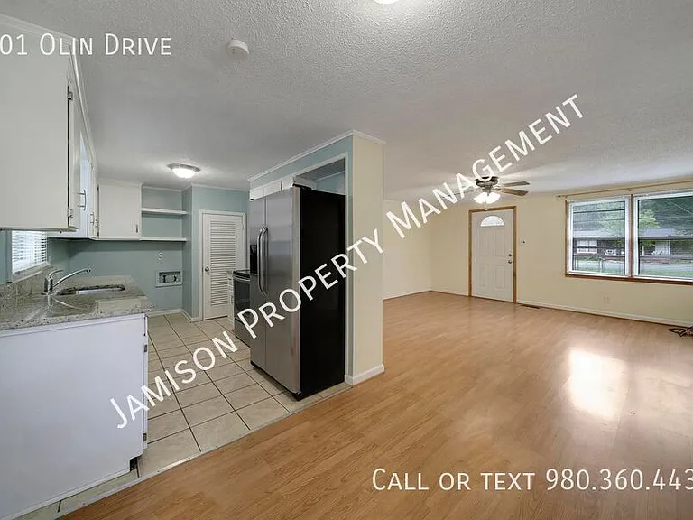501 Olin Dr — Photo 6