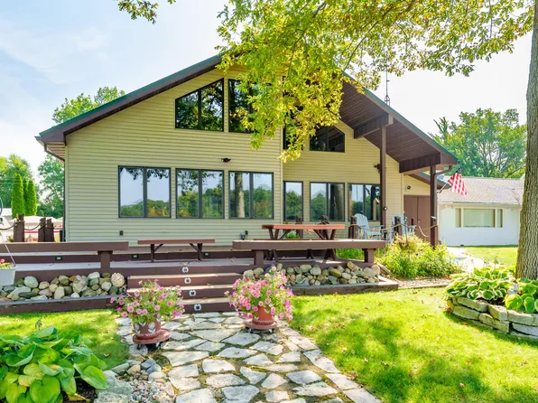 232 Custer Dr, Coldwater, MI 49036