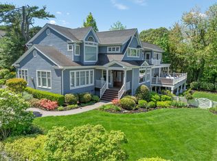 9 Beach Dr, Huntington, NY 11743