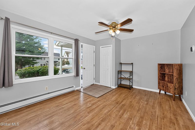4th image of 30 Warsaw Avenue APT 6